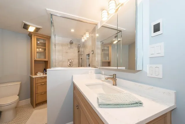 $6,900 | 51 Constellation Wharf, Unit 51, Boston, MA 02129