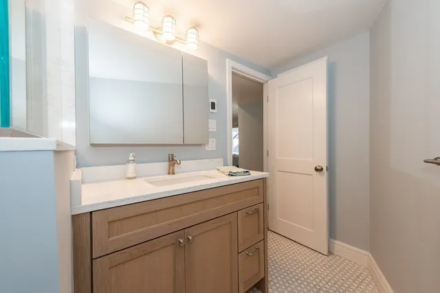 $6,900 | 51 Constellation Wharf, Unit 51, Boston, MA 02129