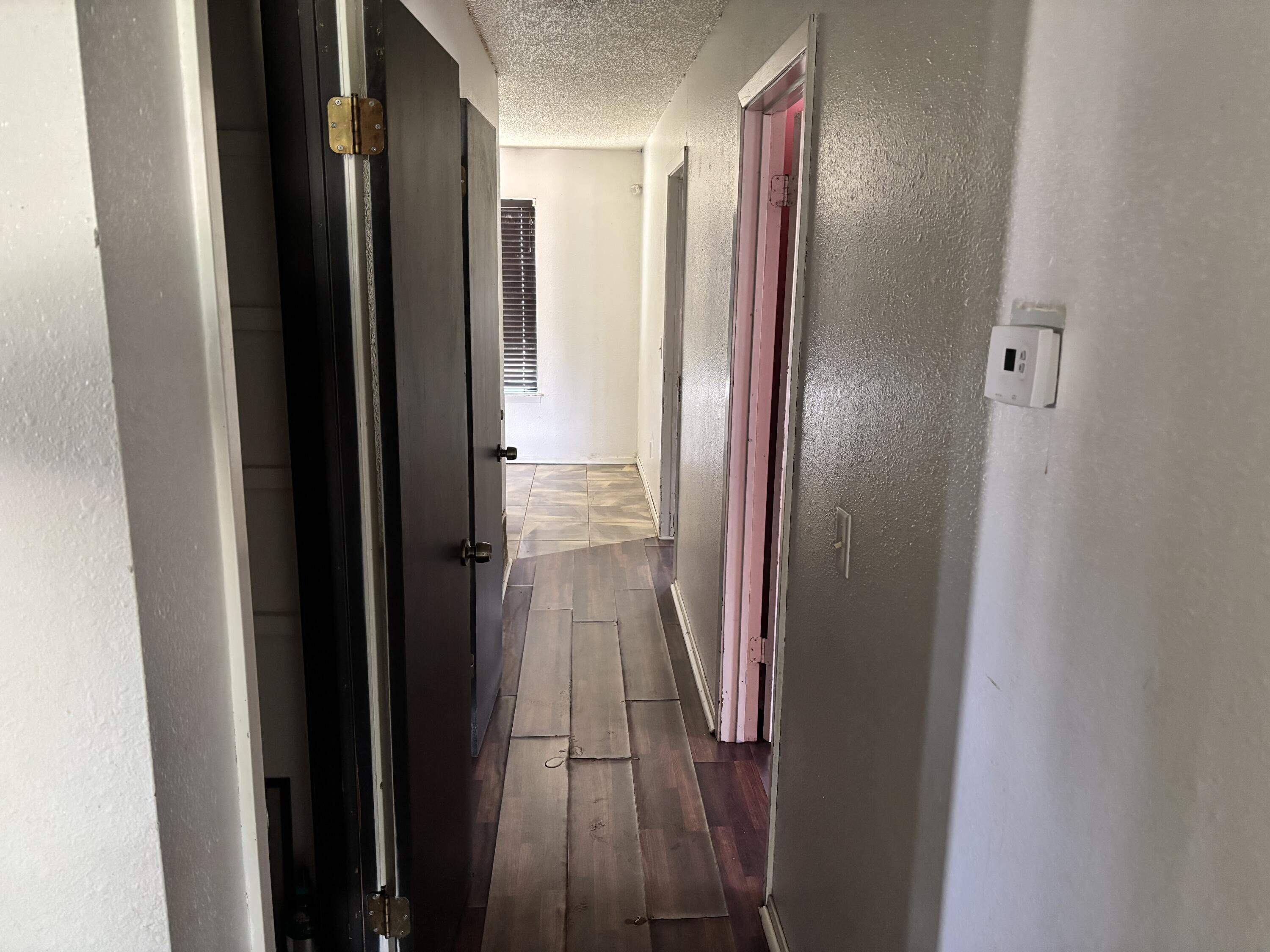 407 South Collins Avenue Tulia, TX 79088 - Photo 13 of 19 IMG_2979