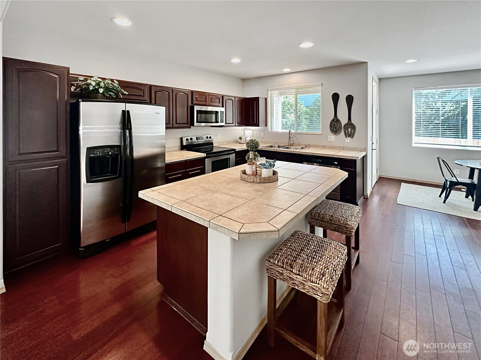 5645 56th Loop Southeast Lacey, WA 98503 - Photo 10 of 33