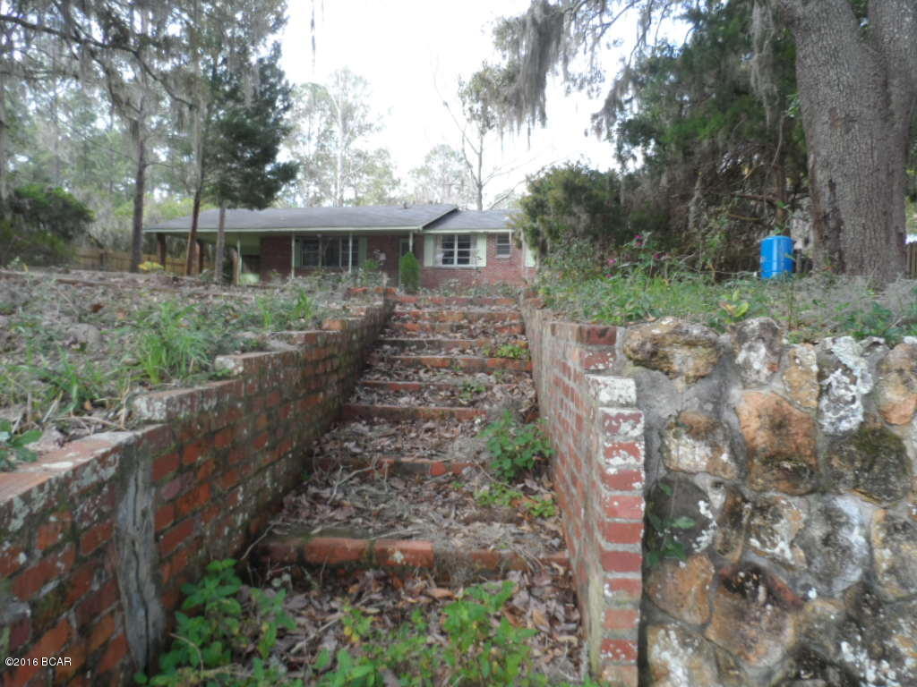 4130 Kirkpatrick Road Southport, FL 32409 - Photo 3 of 17
