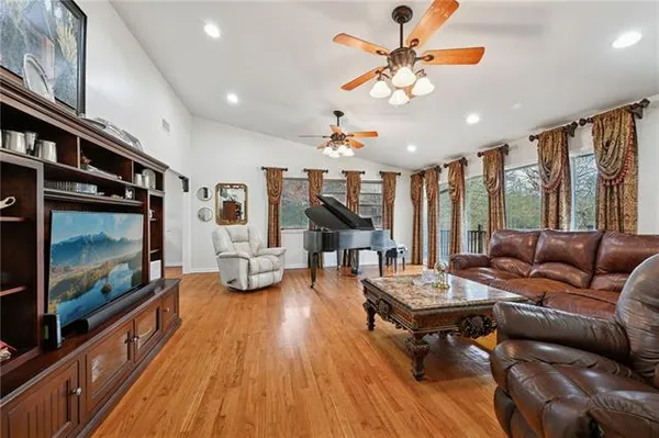 $495,000 | 14022 Highway 1075, Bogalusa, LA 70427