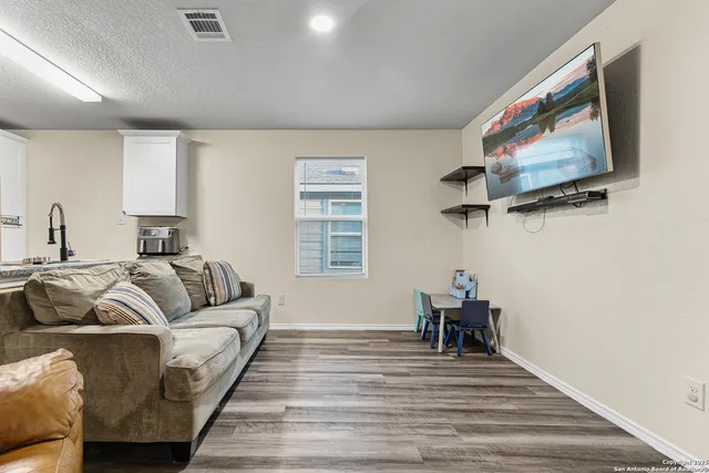 $220,000 | 7722 Nopalitos Cove, San Antonio, TX 78239