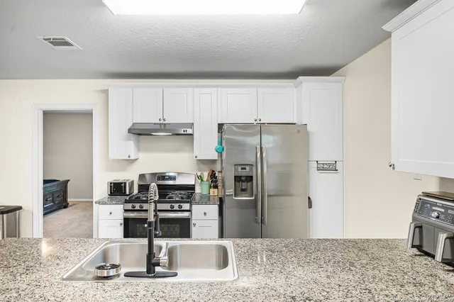 $220,000 | 7722 Nopalitos Cove, San Antonio, TX 78239