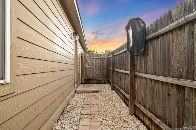 $220,000 | 7722 Nopalitos Cove, San Antonio, TX 78239