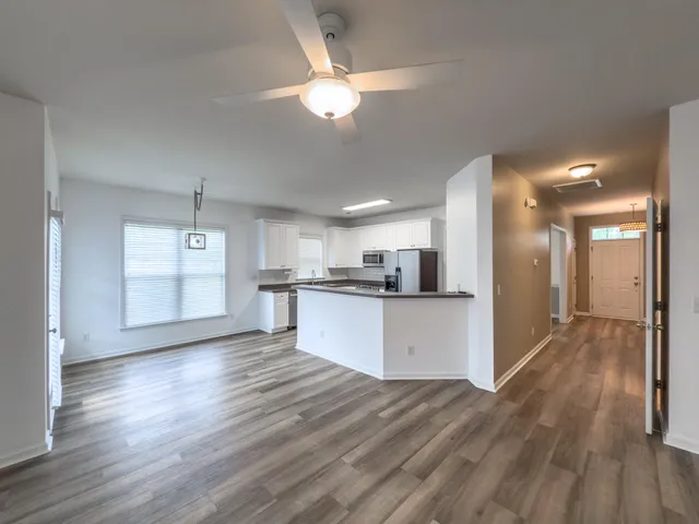 $2,400 | 237 Trillium Avenue, Summerville, SC 29483