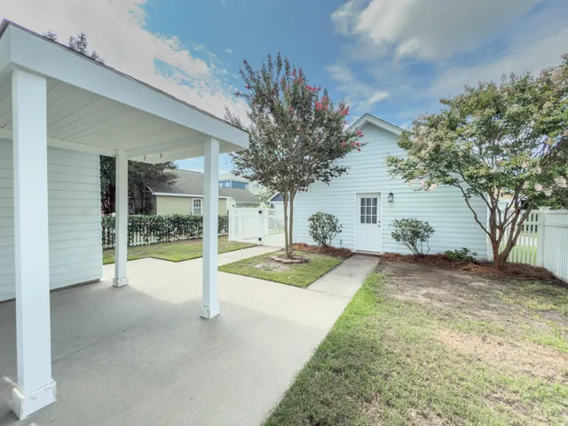 $2,400 | 237 Trillium Avenue, Summerville, SC 29483