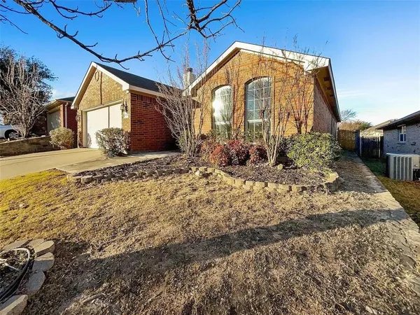 $2,000 | 3916 Big Thicket Drive, Fort Worth, TX 76244