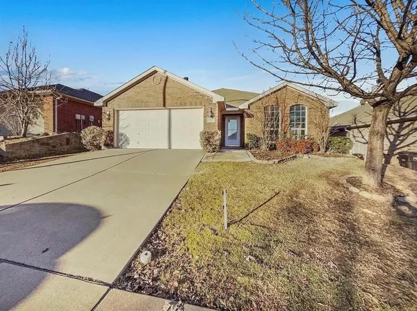 $2,000 | 3916 Big Thicket Drive, Fort Worth, TX 76244