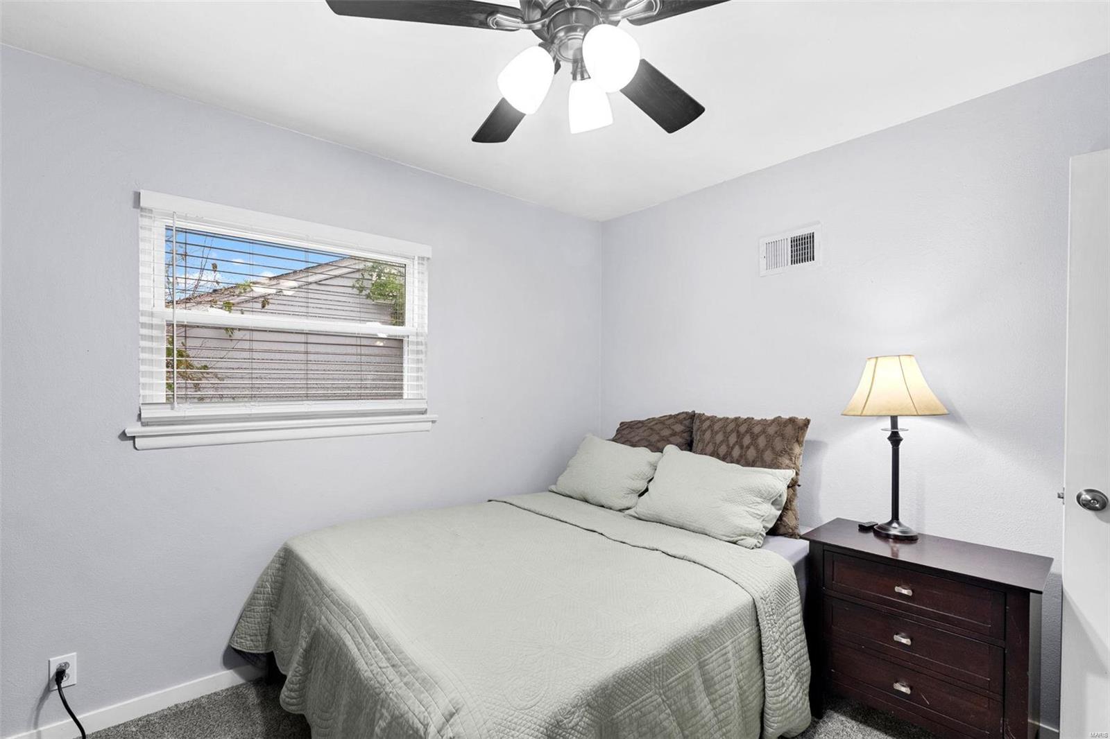 11104 Patsy Drive St. Louis, MO 63123 - Photo 14 of 22