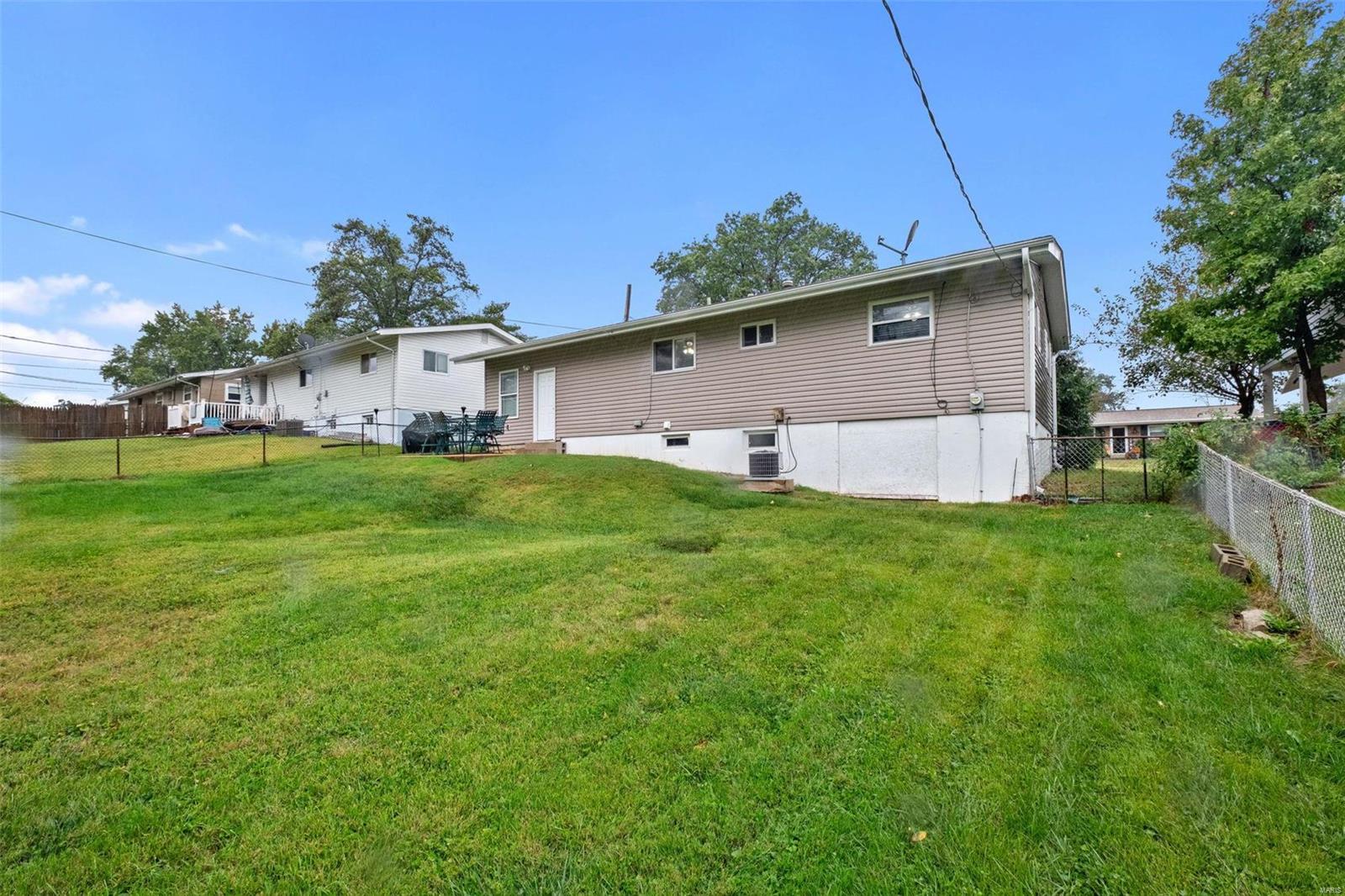 11104 Patsy Drive St. Louis, MO 63123 - Photo 19 of 22