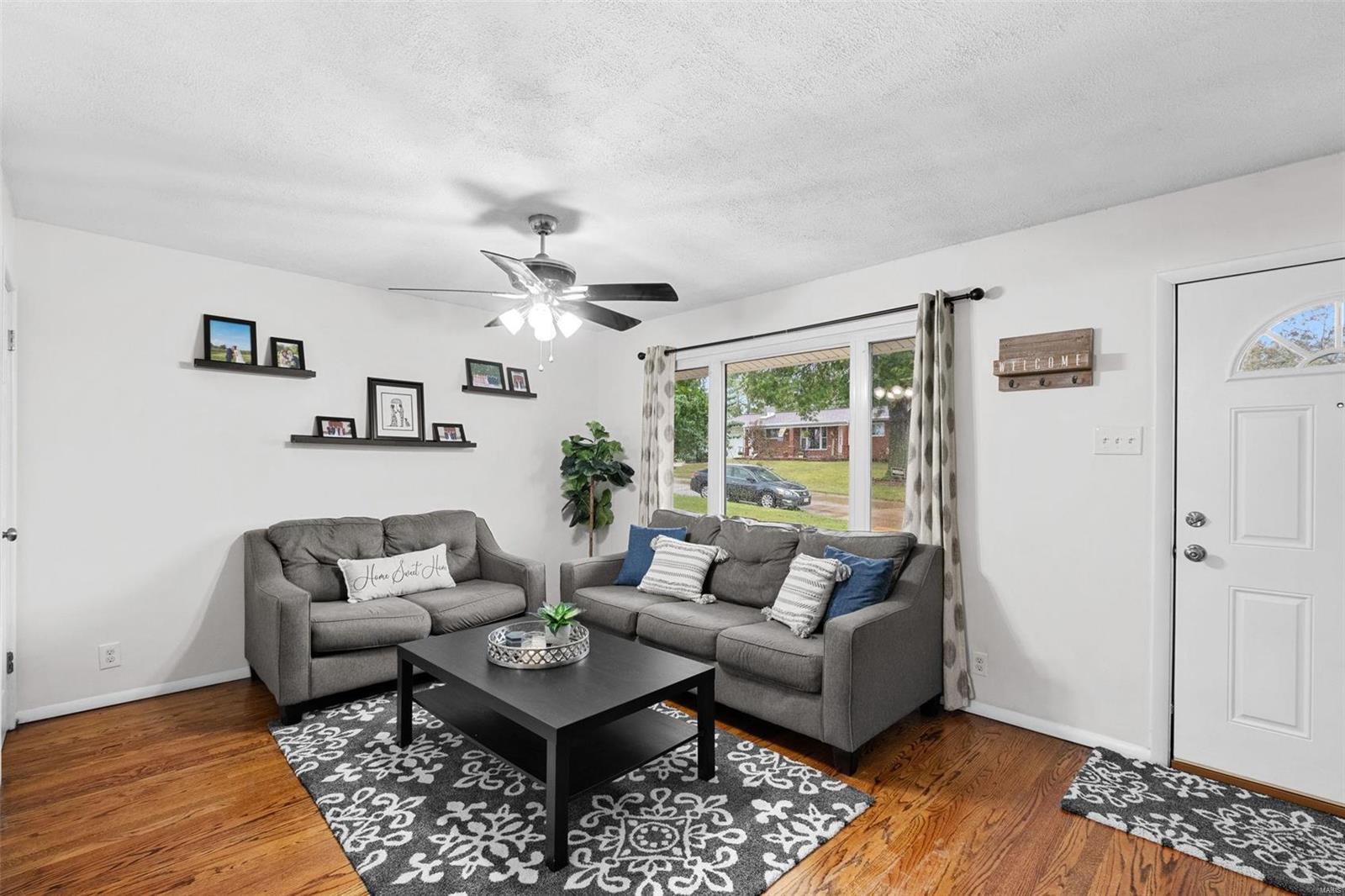 11104 Patsy Drive St. Louis, MO 63123 - Photo 6 of 22