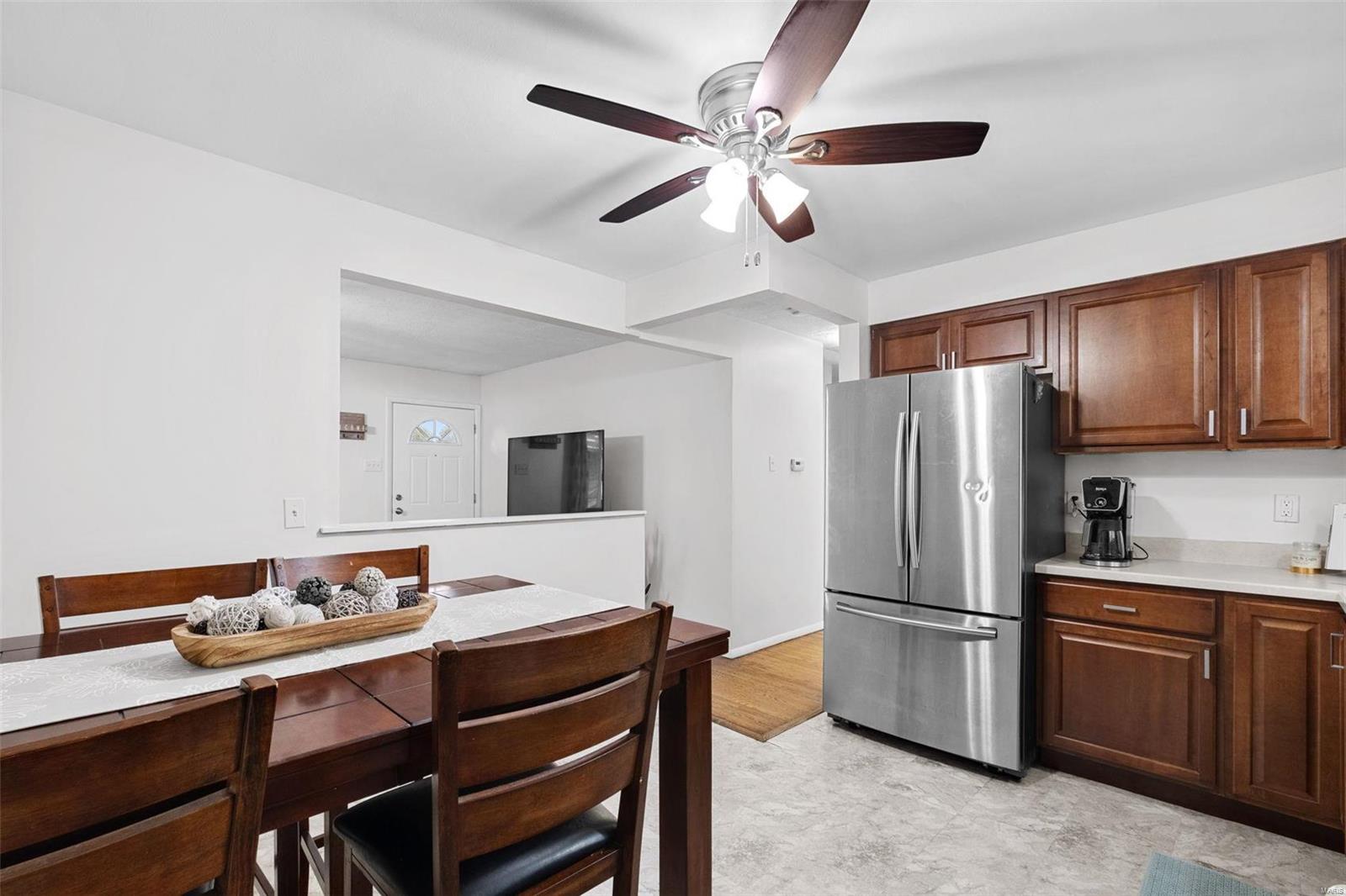 11104 Patsy Drive St. Louis, MO 63123 - Photo 10 of 22