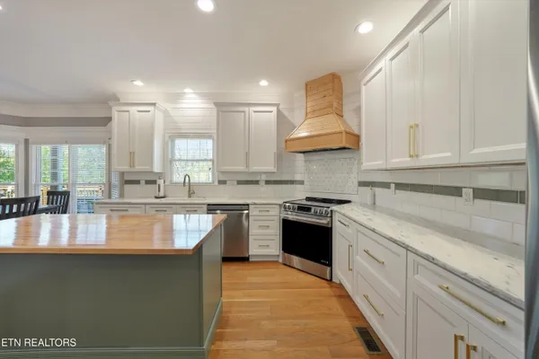 $875,000 | 175 Valley View, Maynardville, TN 37807