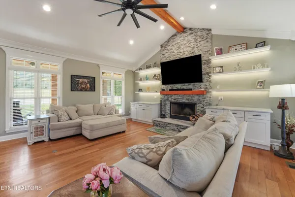 $875,000 | 175 Valley View, Maynardville, TN 37807