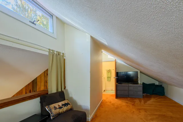 $359,999 | 129 Hodgeman Hill Road, Campton, NH 03223