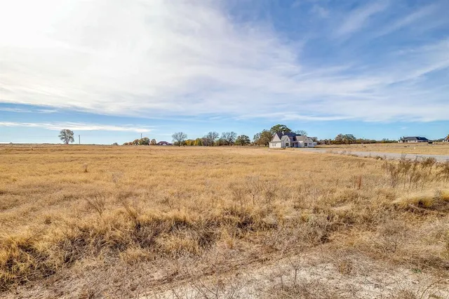 $130,000 | 227 Sweetgrass Drive, Poolville, TX 76487