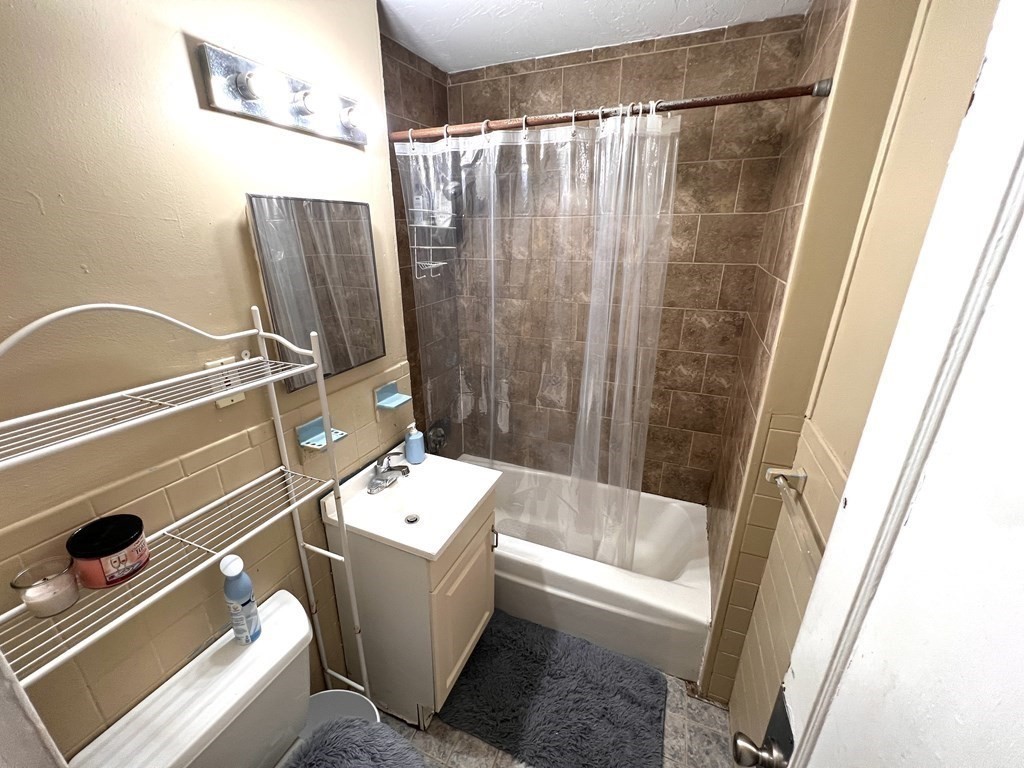 32 Reedsdale Street, Unit 5 Boston, MA 02134 - Photo 4 of 14