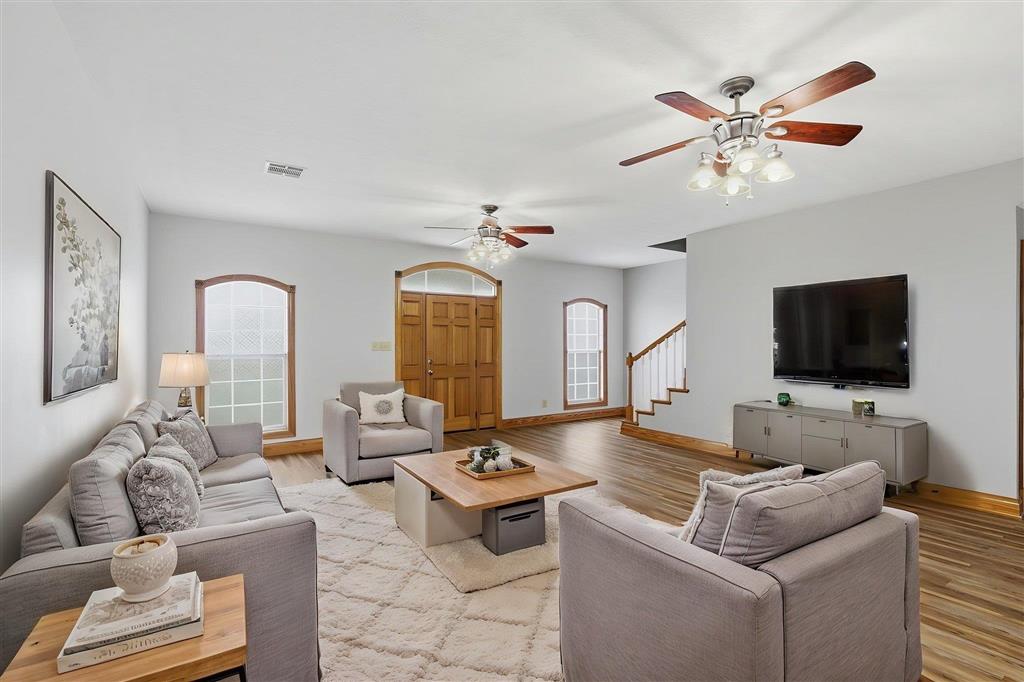 21259 Highway 101 Iowa, LA 70647 - Photo 3 of 27