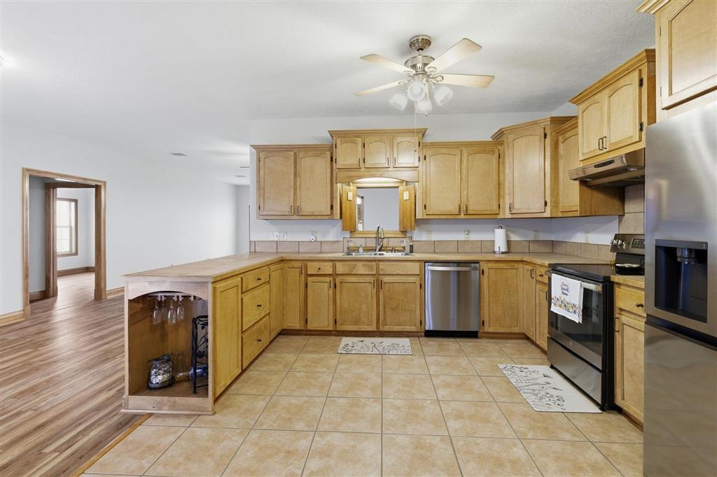 21259 Highway 101 Iowa, LA 70647 - Photo 7 of 27