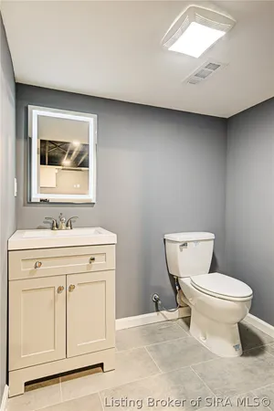 $299,900 | 712 Plaza Drive, Jeffersonville, IN 47130