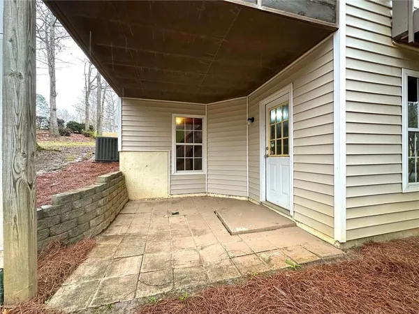 $2,400 | 7080 Shady Oak Lane, Cumming, GA 30040