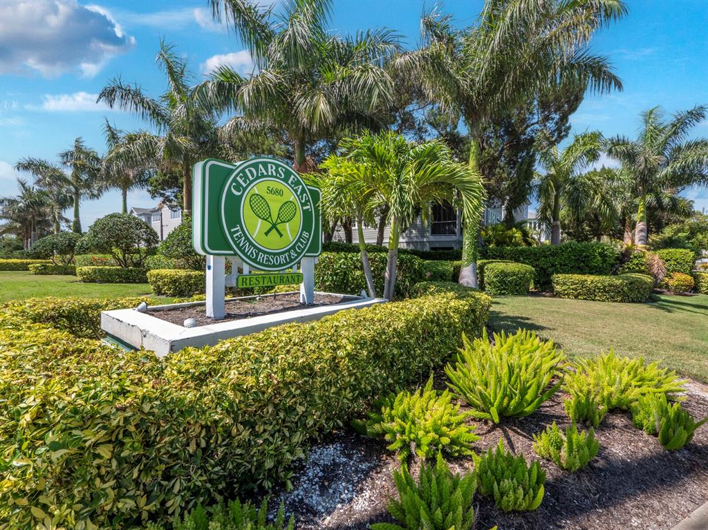 836 Evergreen Way Longboat Key, FL 34228 - Photo 47 of 49