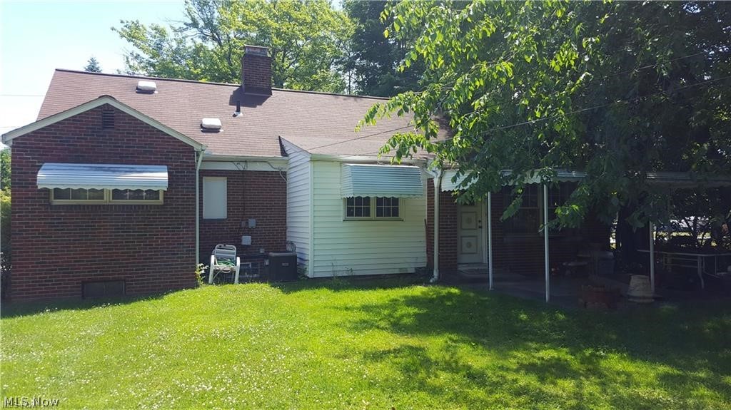 1404 Argonne Road Cleveland, OH 44121 - Photo 4 of 13 Gallery Image 4