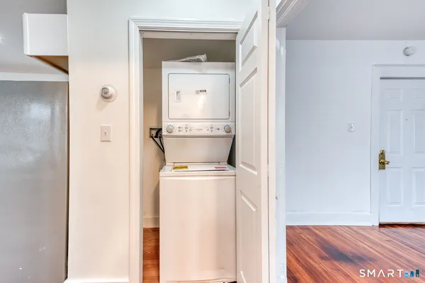 $1,800 | 152 Oak Street, Unit 3S, New Britain, CT 06051