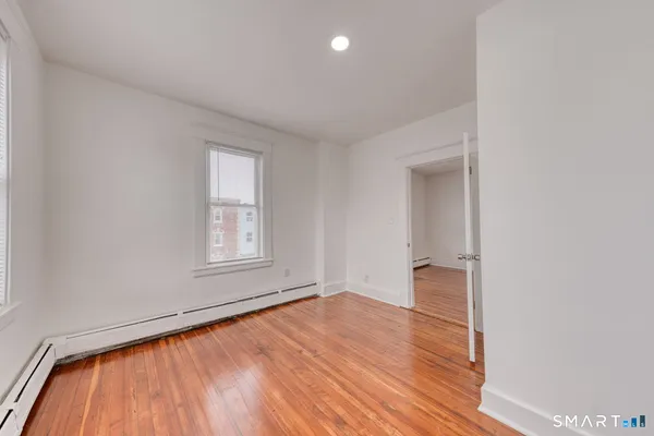 $1,800 | 152 Oak Street, Unit 3S, New Britain, CT 06051