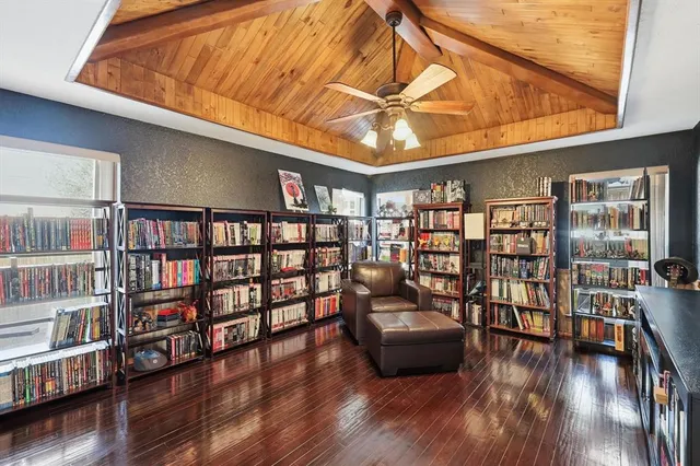 $529,900 | 3721 Fieldcrest Lane, Bedford, TX 76021