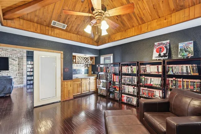 $529,900 | 3721 Fieldcrest Lane, Bedford, TX 76021