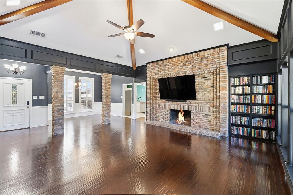 3721 Fieldcrest Lane Bedford, TX 76021 - Photo 10 of 35