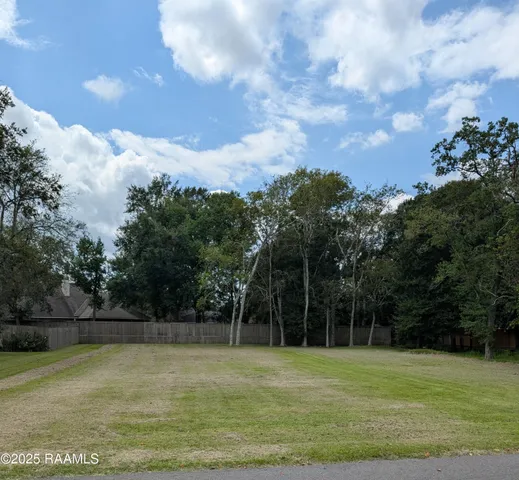 $440,000 | 104 Running Deer Drive, Unit A, Lafayette, LA 70503