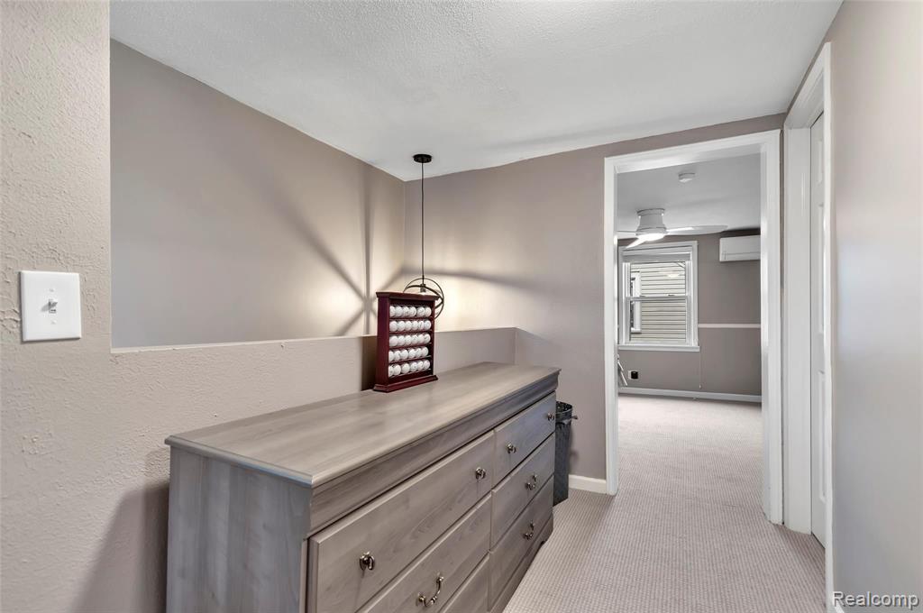 1889 Harvard Road Berkley, MI 48072 - Photo 24 of 42