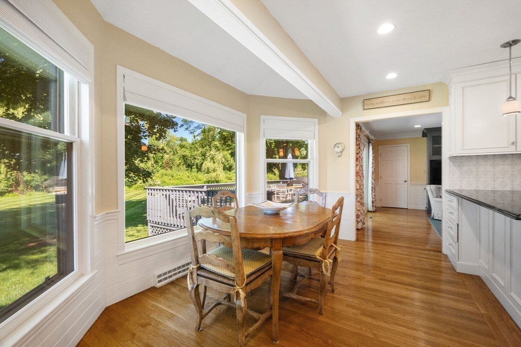 125 Oxbow Road Needham, MA 02492 - Photo 11 of 38