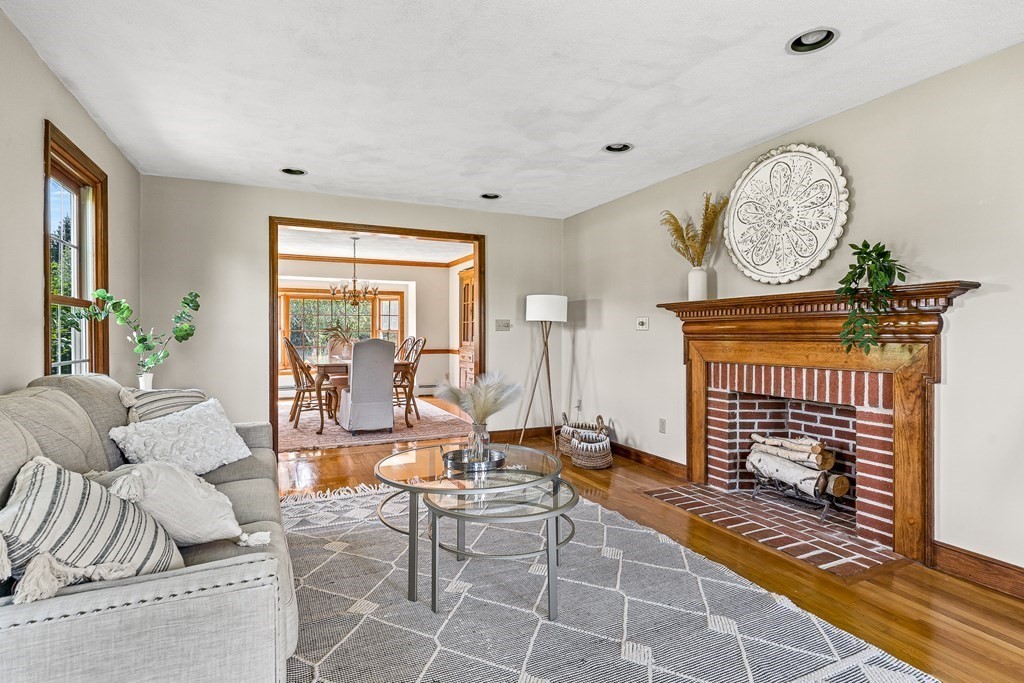 75 French Farm Road North Andover, MA 01845 - Photo 8 of 42 Gallery Image 8