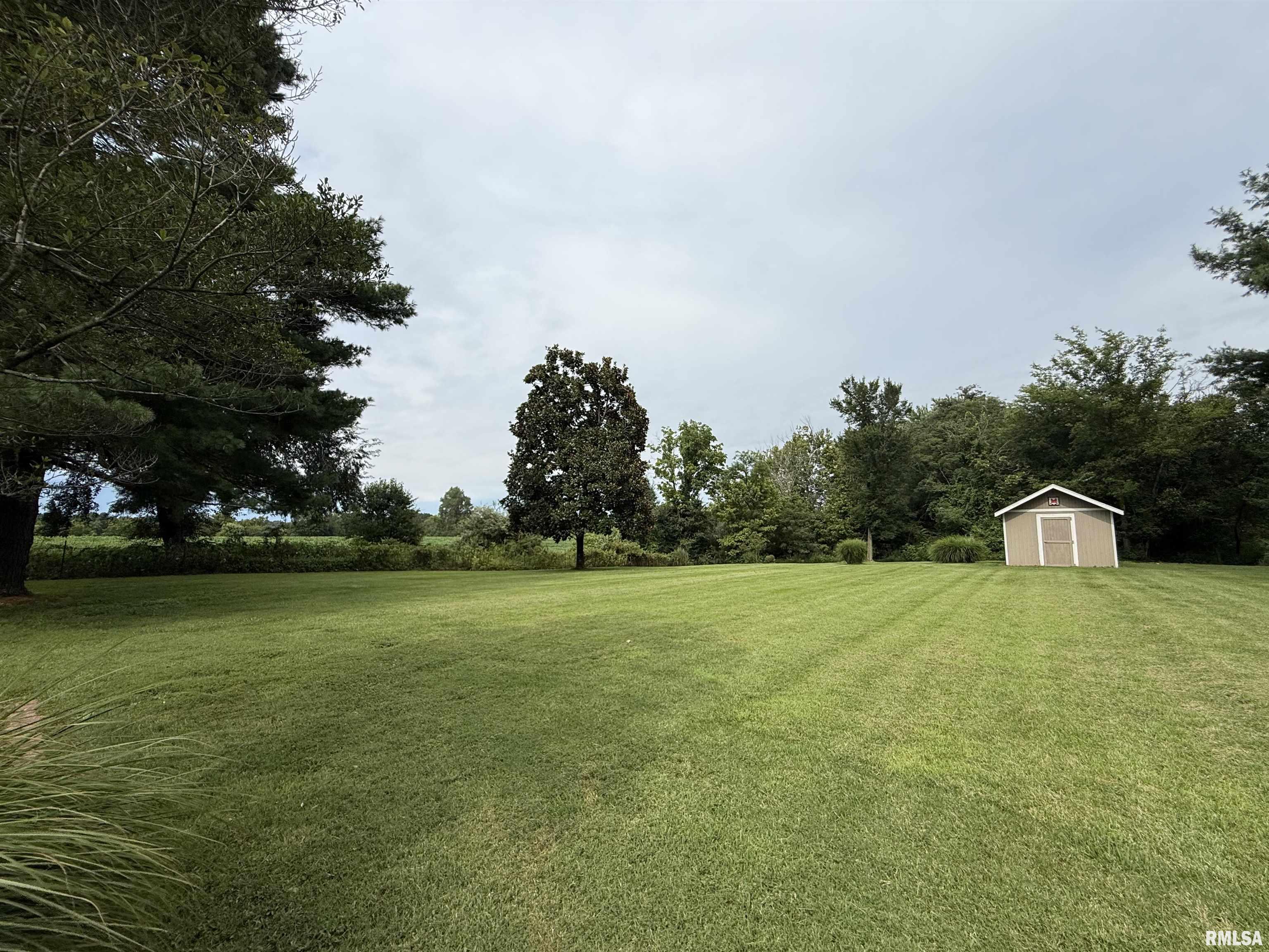 2398 Country Club Road Carbondale, IL 62901 - Photo 35 of 35 Gallery Image 35