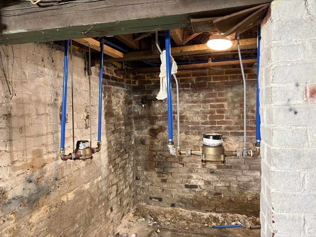 797 Carew Street Springfield, MA 01104 - Photo 31 of 31