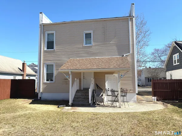 $2,200 | 137 Clifton Street, Wallingford, CT 06492