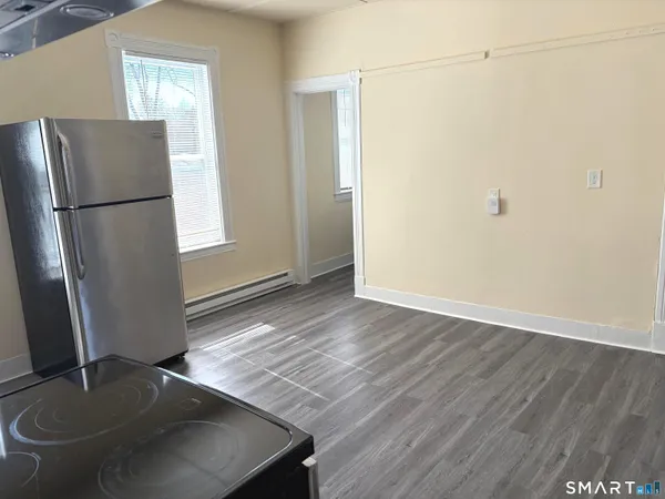 $2,200 | 137 Clifton Street, Wallingford, CT 06492