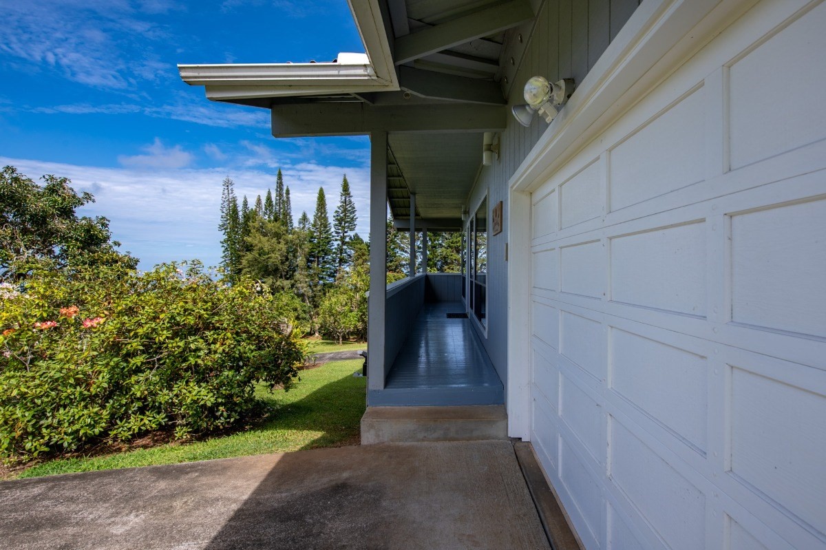 44-3265 Kalopa Mauka Road Honokaa, HI 96727 - Photo 7 of 30 a view of a pathway of the house