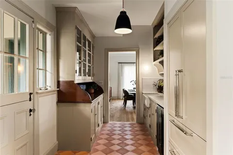 $2,750,000 | 403 Jasmine Way, Clearwater, FL 33756