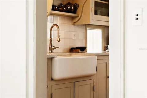 $2,750,000 | 403 Jasmine Way, Clearwater, FL 33756