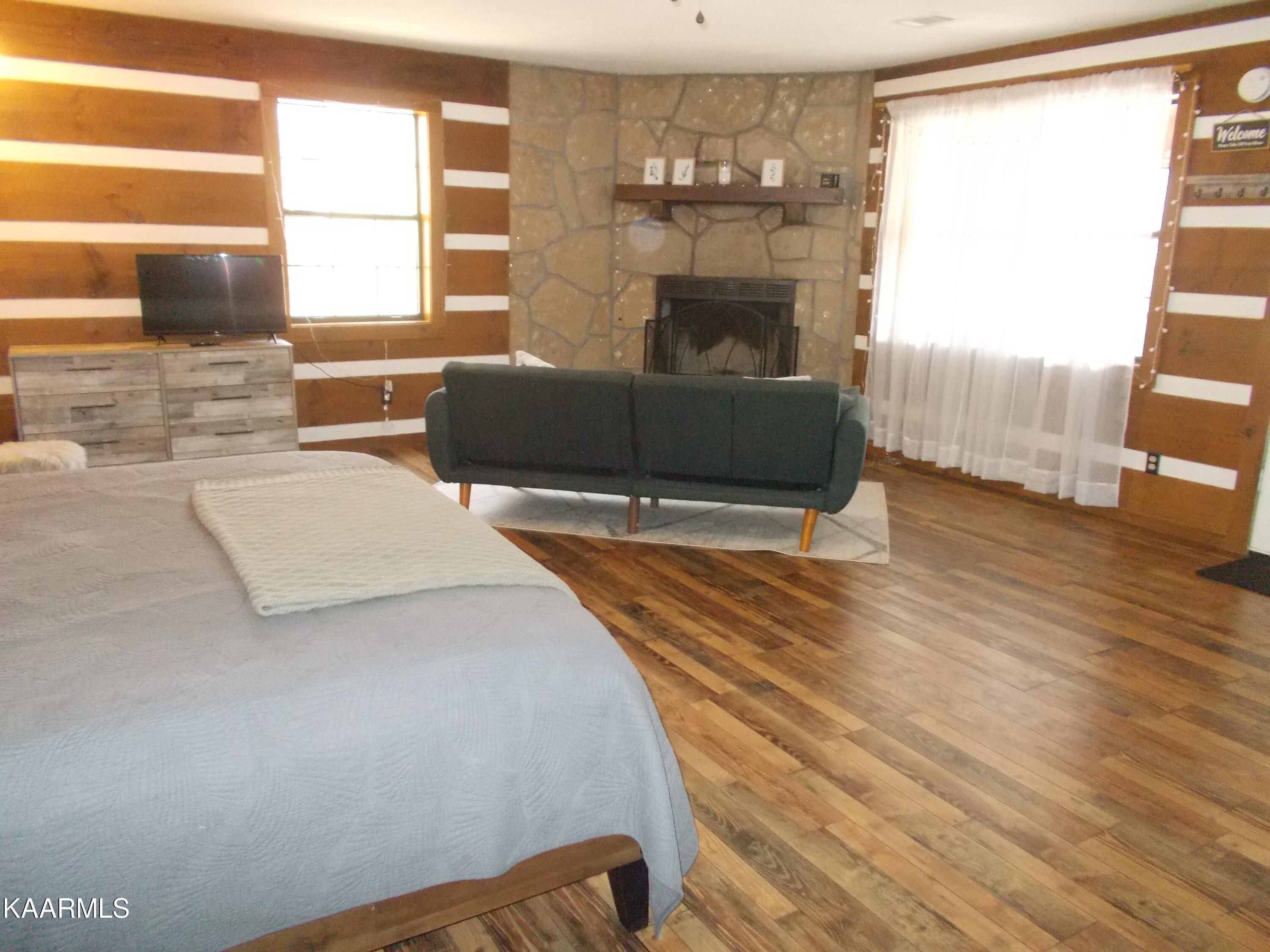 4166 Wears Valley Road Sevierville, TN 37862 - Photo 42 of 56 34893724-B3D3-4FBB-A566-87DEB7A91ED1