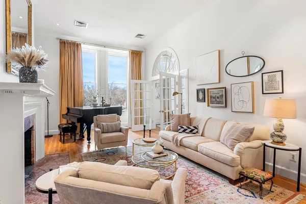 $9,800 | 120 Beacon Street, Unit 3, Boston, MA 02116