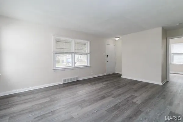 $115,000 | 445 Plaza Avenue, Ferguson, MO 63135