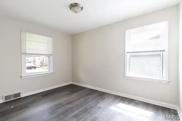 $115,000 | 445 Plaza Avenue, Ferguson, MO 63135