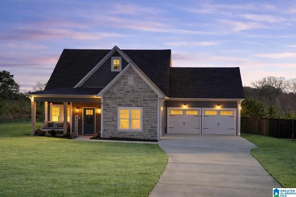 $432,500 | 1458 Brooks Drive, Mount Olive, AL 35117