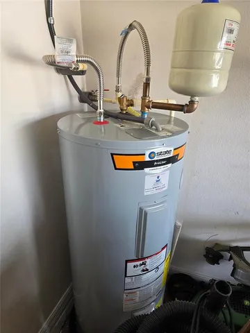 $299,000 | 14313 Haddon Mist Drive, Wimauma, FL 33598